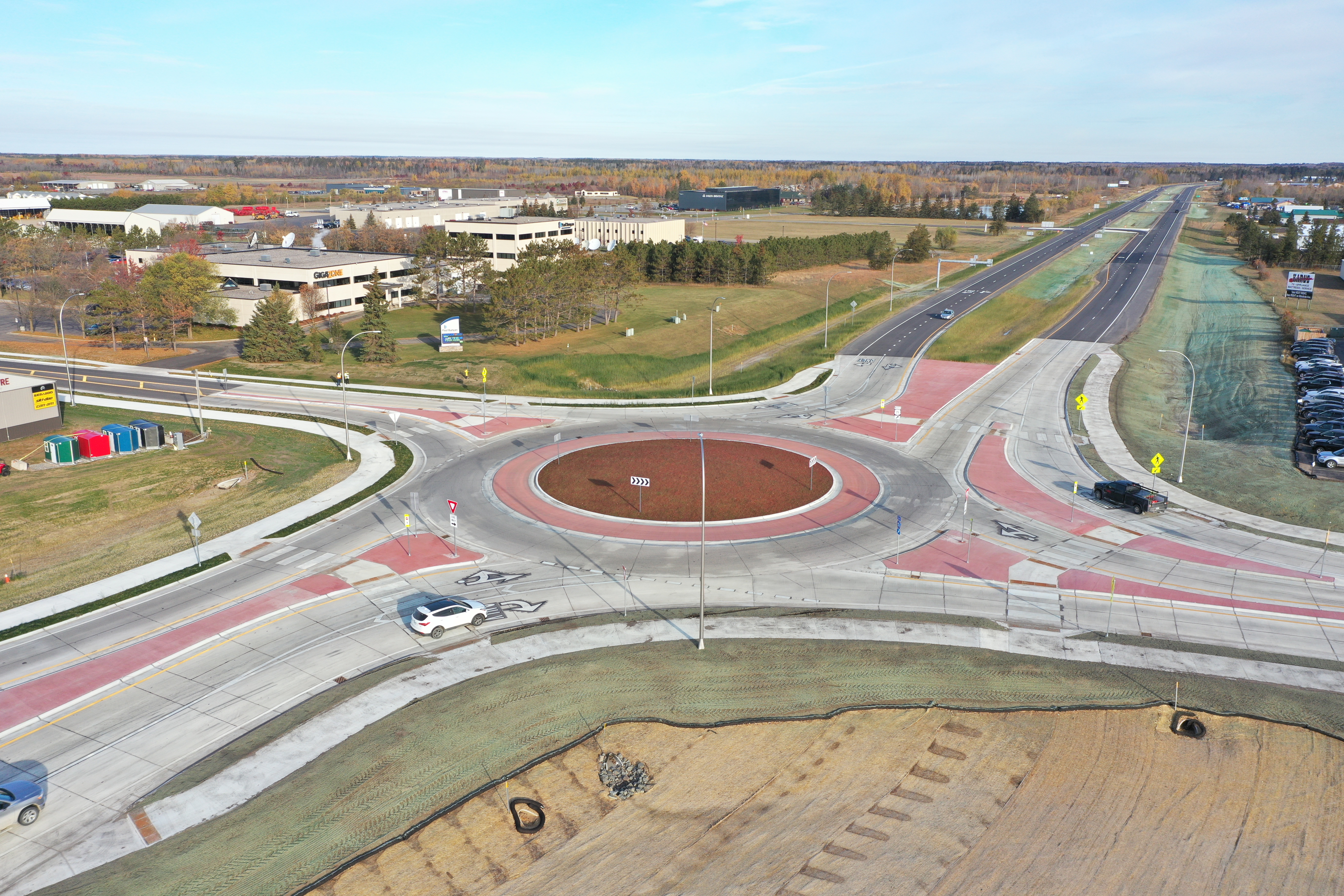 Photo of Highway 71 roundabout at Anne Street