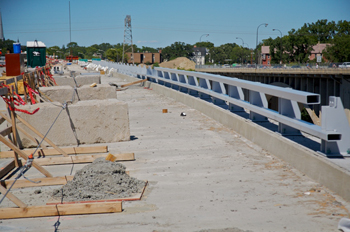 Barrier rail installation on the main bridge in 2008
