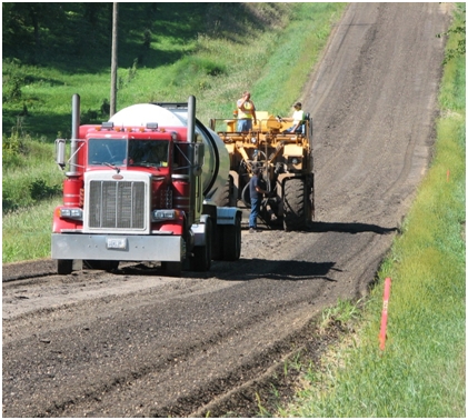 Integrated Tools for Pavement Design and Management