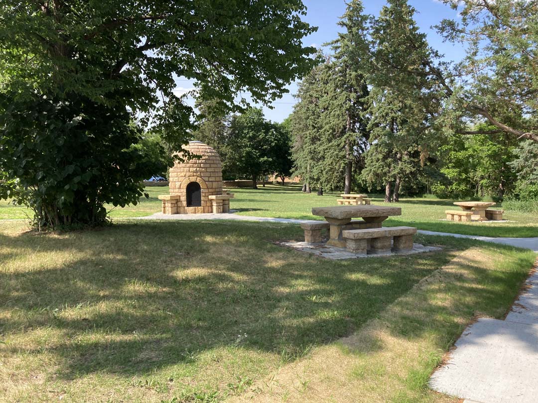 Graeser Park - Historic Roadside Properties - MnDOT